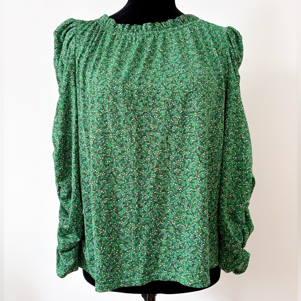 Max Studio Green Top